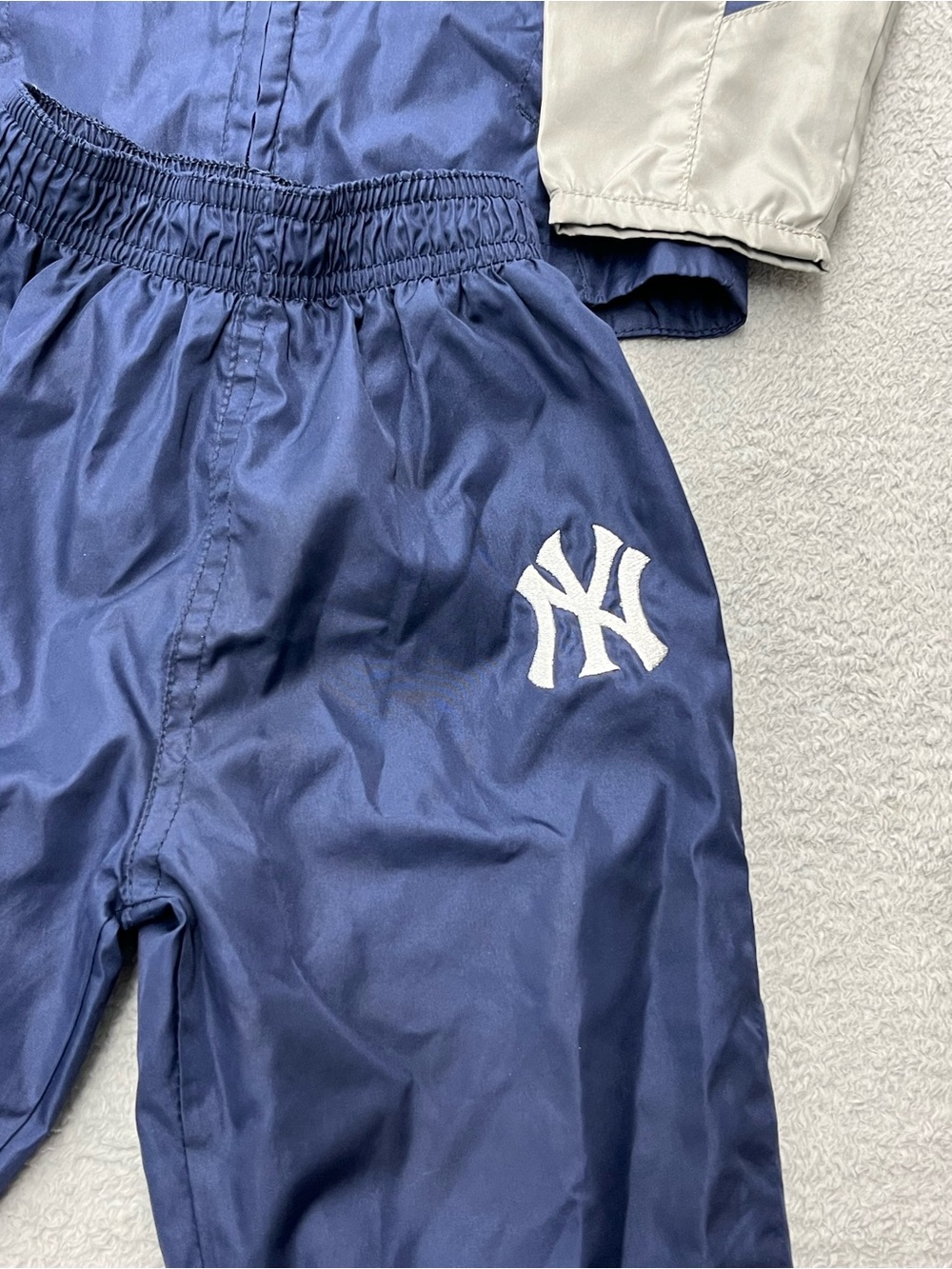 Majestic New York Yankees Navy & Gray Kids Windbreaker Set Boys Size 12 Months - Picture 2 of 5